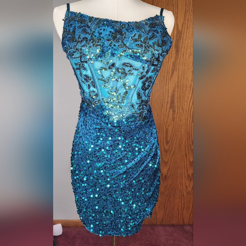 Elegant Blue Sequin Dress